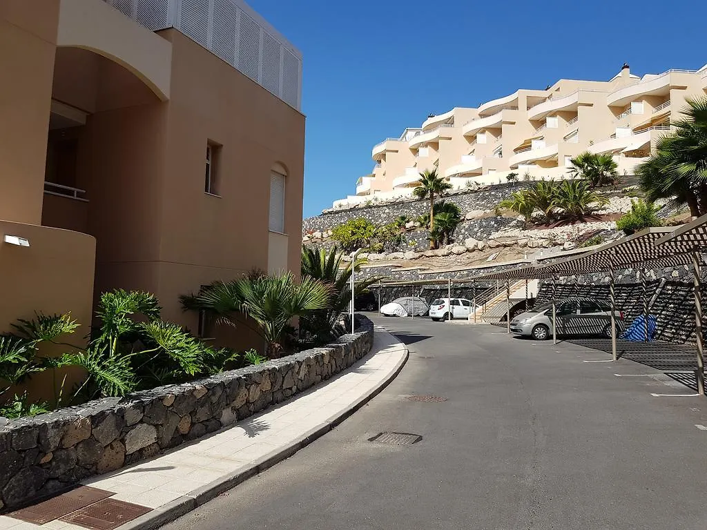 Oasis La Caleta location